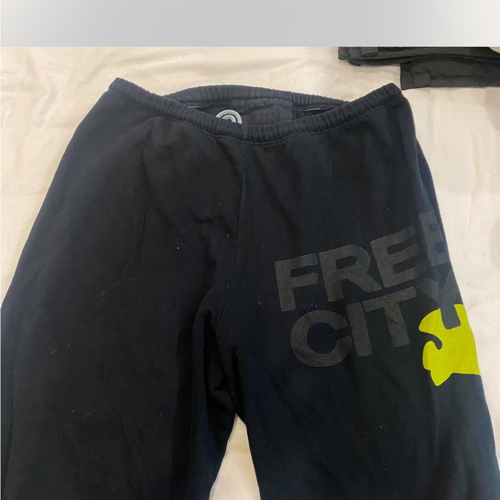 Freecity navy Pants with Yellow Accent